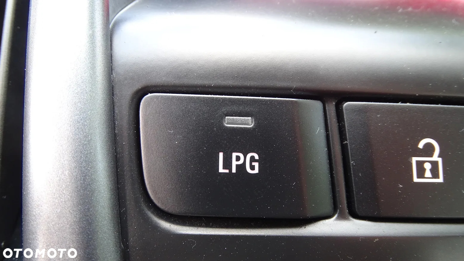 Opel Astra IV 1.4 T Business - 21