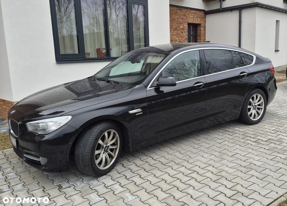 BMW 5GT - 2