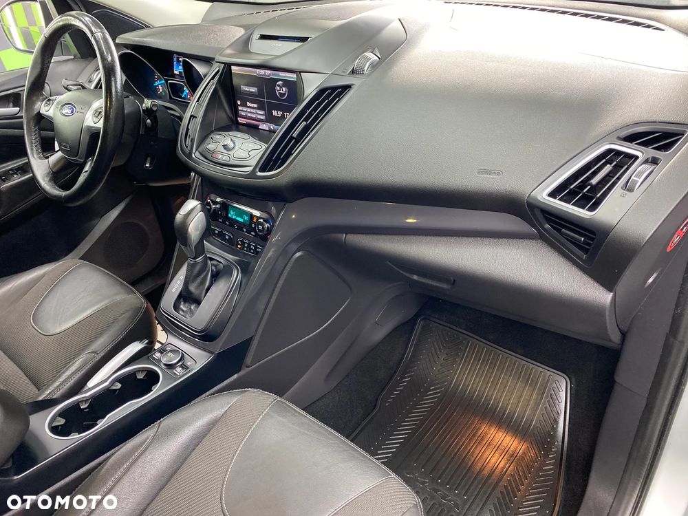 Ford Kuga 1.5 EcoBoost 4x4 Titanium - 15