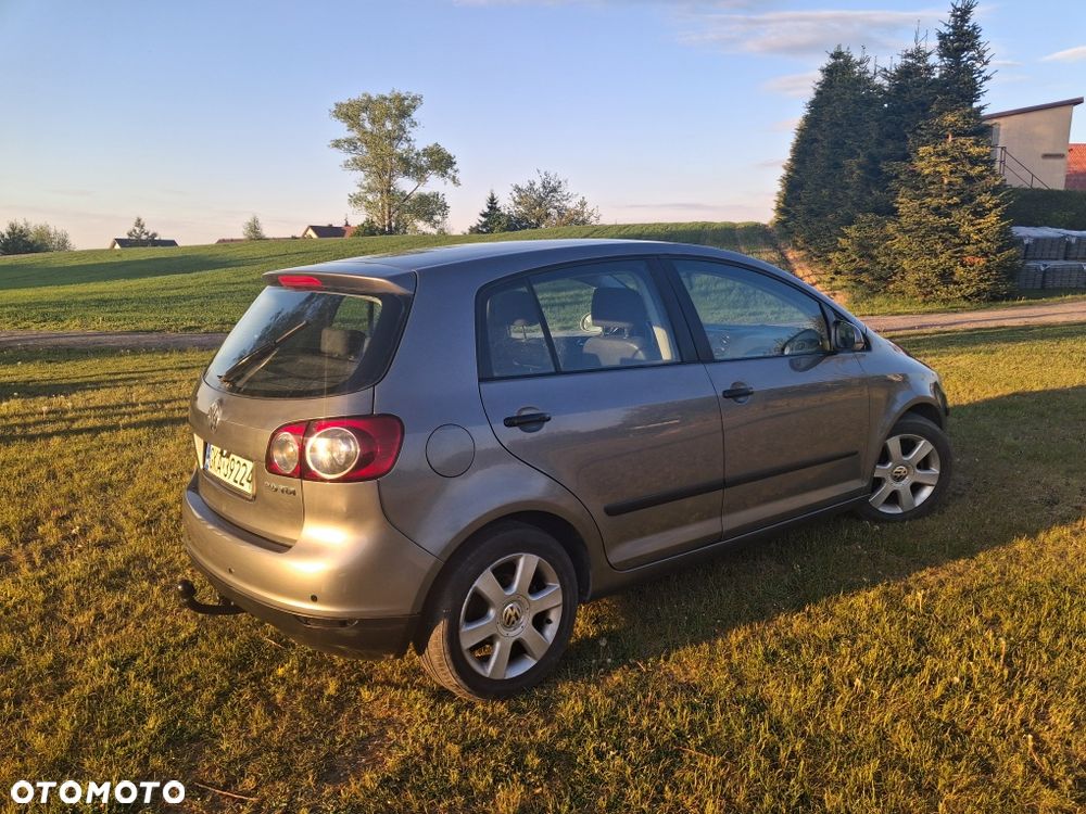 Volkswagen Golf Plus - 4