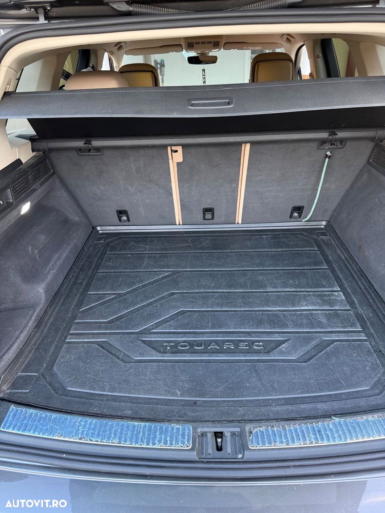 Volkswagen Touareg - 6