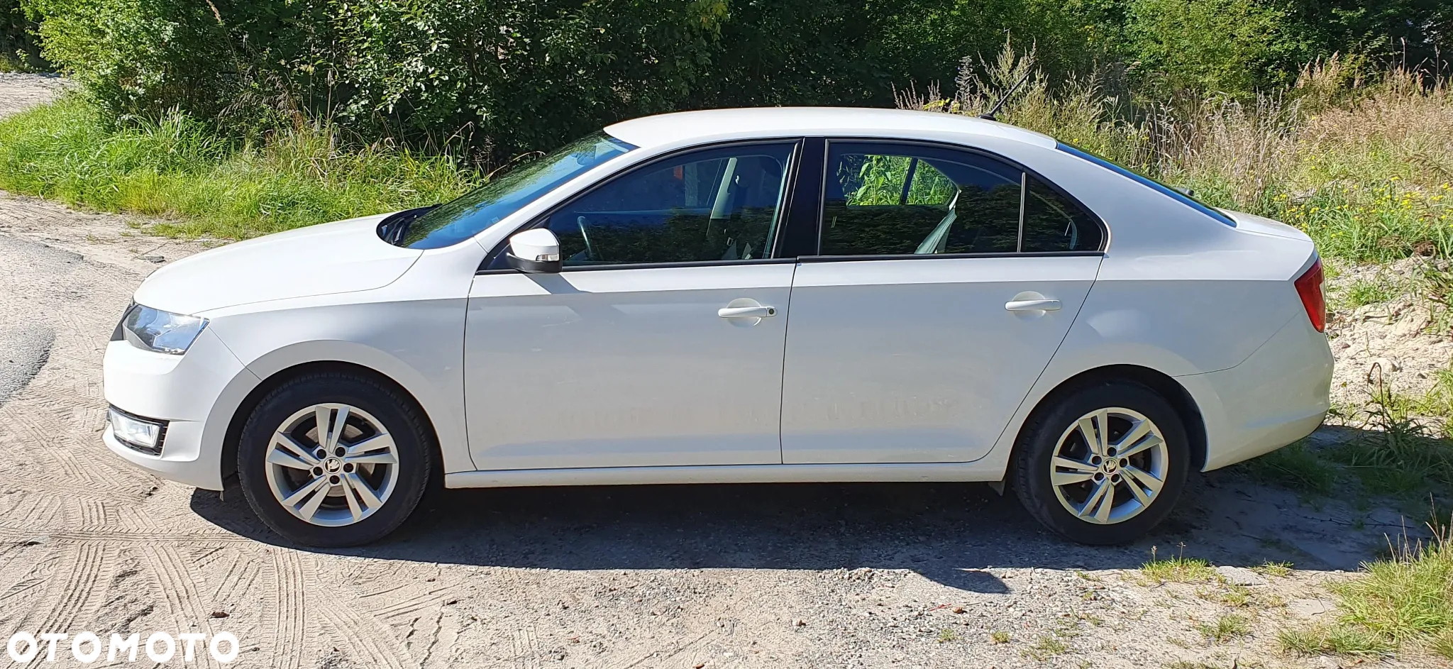 Skoda RAPID 1.2 TSI Ambition DSG - 2