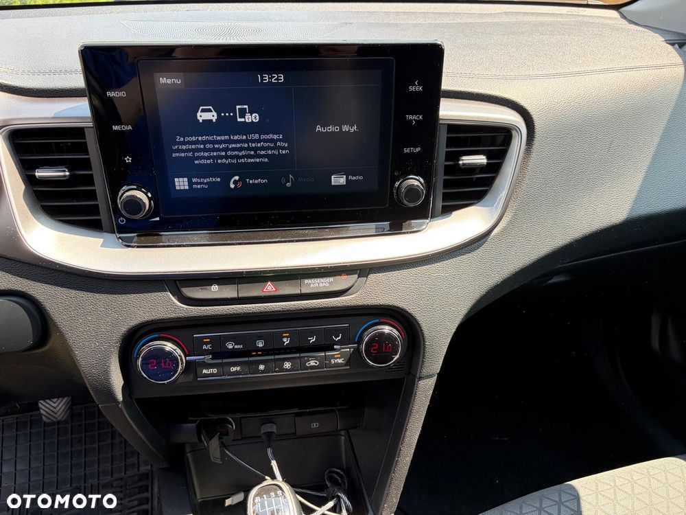 Kia Ceed 1.0 T-GDI M - 10