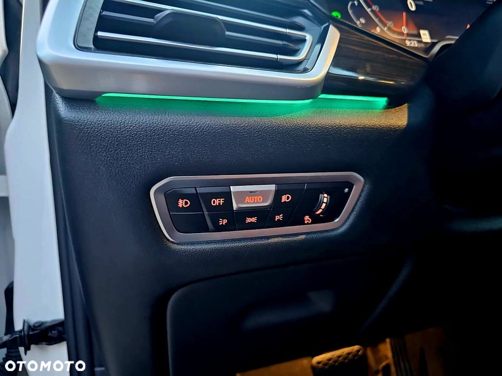 BMW X5 xDrive40i xLine - 15