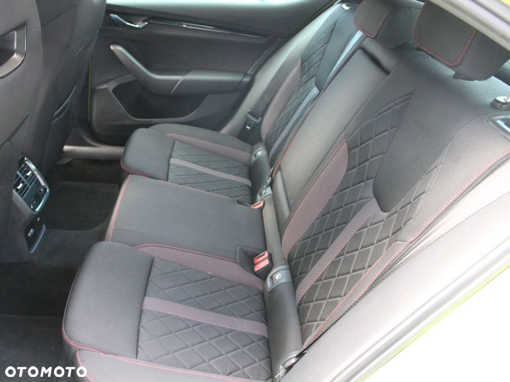 Skoda Octavia - 14
