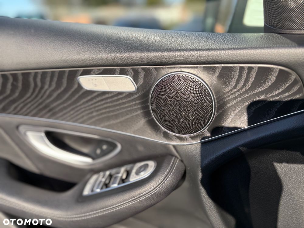 Mercedes-Benz GLC - 27