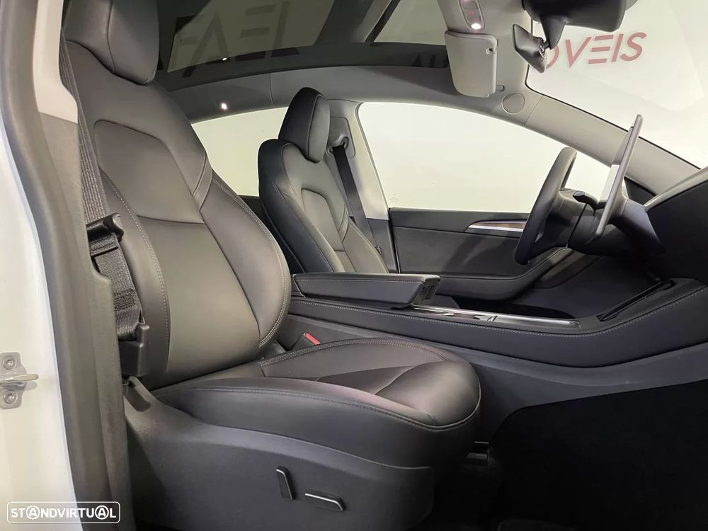 Tesla Model Y Long Range Tração Integral - 18