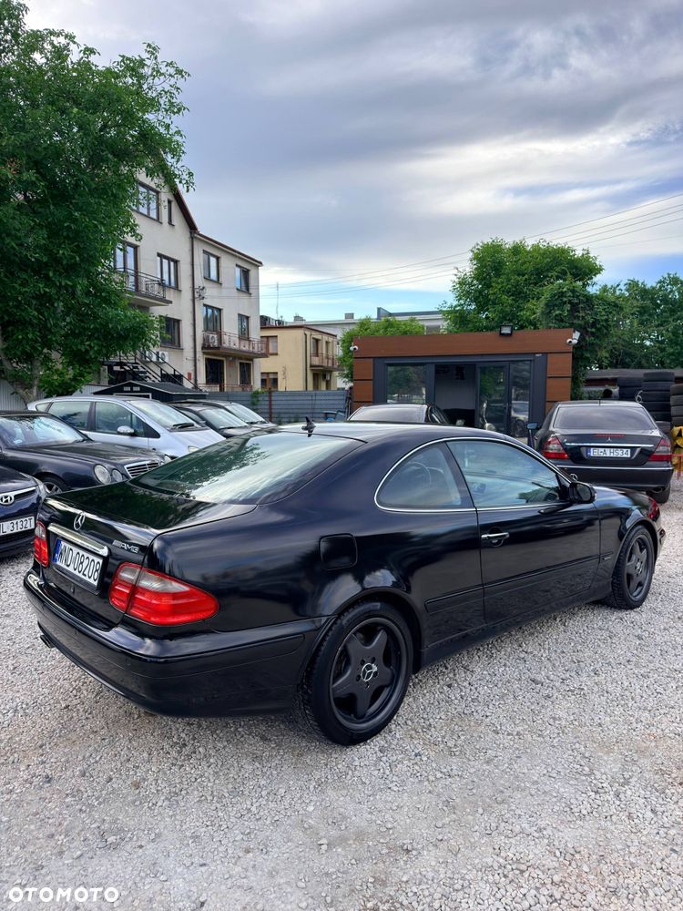 Mercedes-Benz CLK - 4