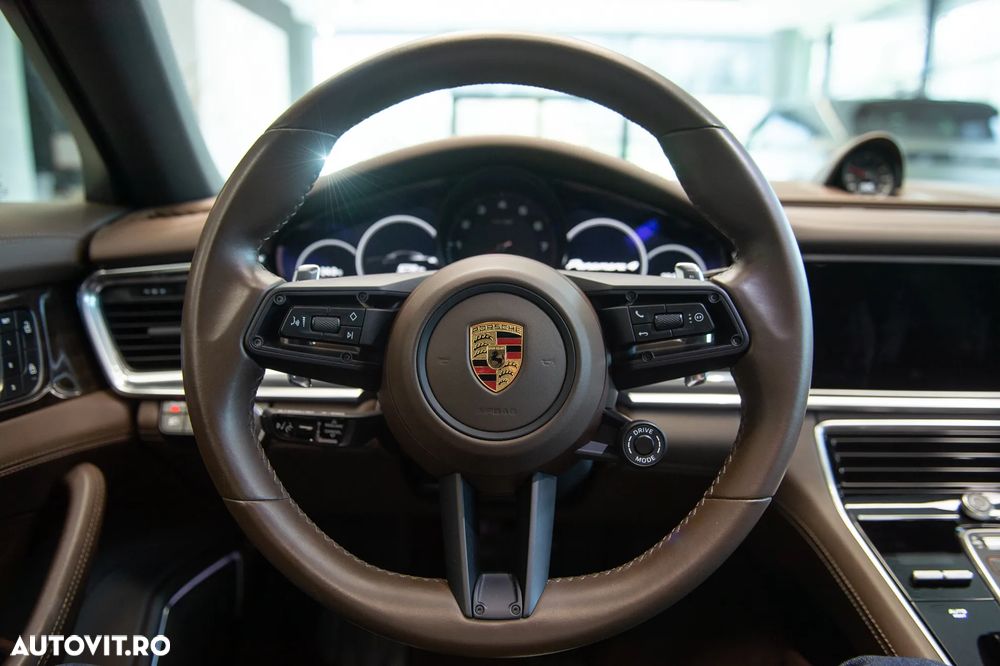 Porsche Panamera 4 E-Hybrid Executive - 18