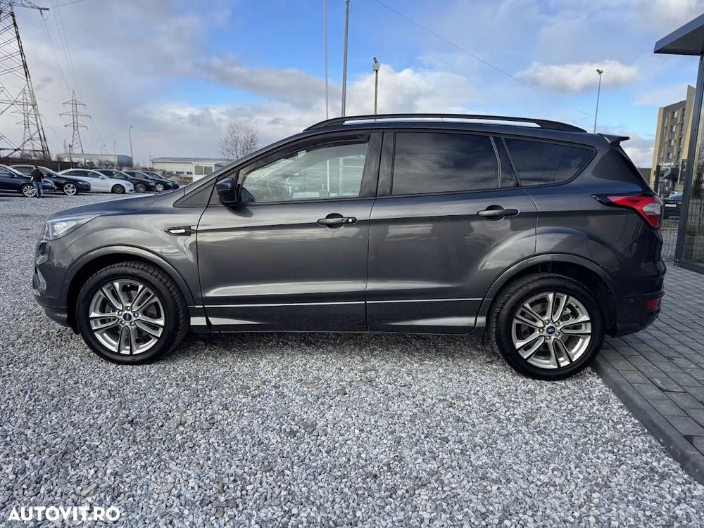 Ford Kuga - 12