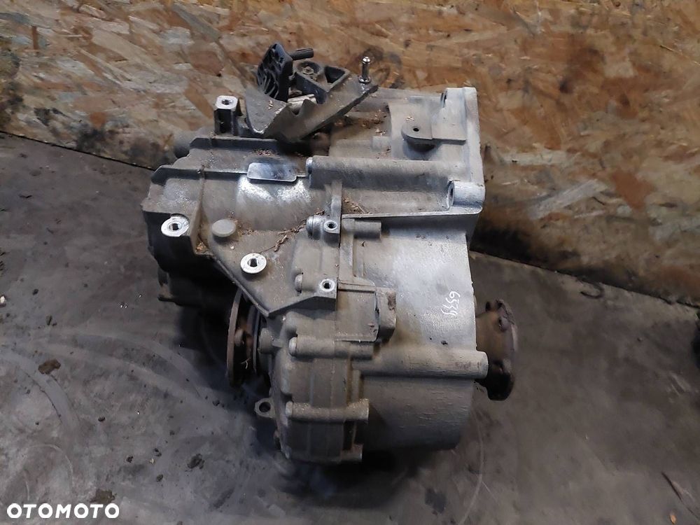 SKRZYNIA BIEGÓW SEAT ALTEA XL 2.0 TDI MANUAL 6 BIEGÓW JLU - 4