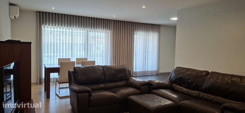 Apartamento T3 - Lage - Vila Verde - Grande imagem: 4/22