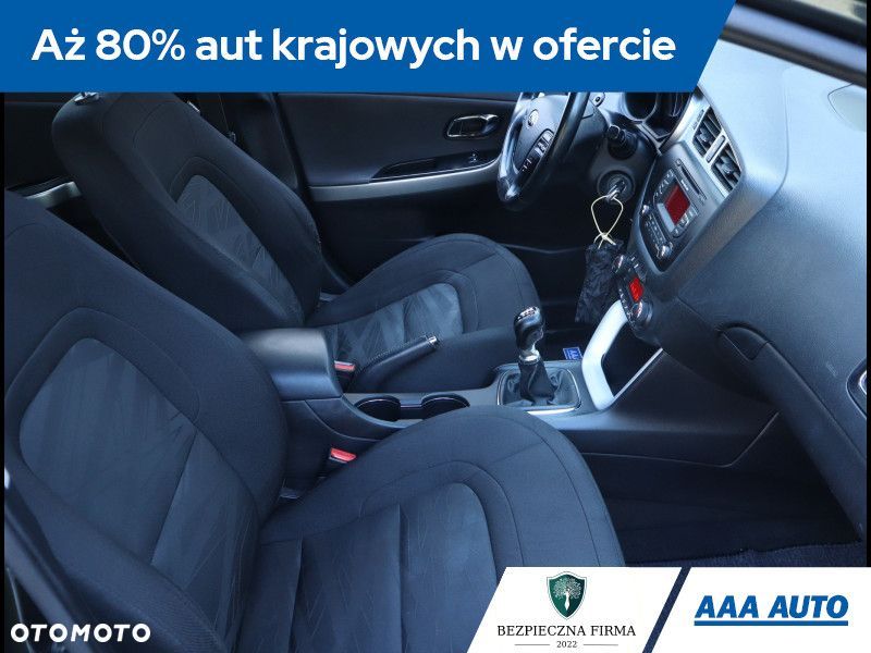 Kia Ceed - 10