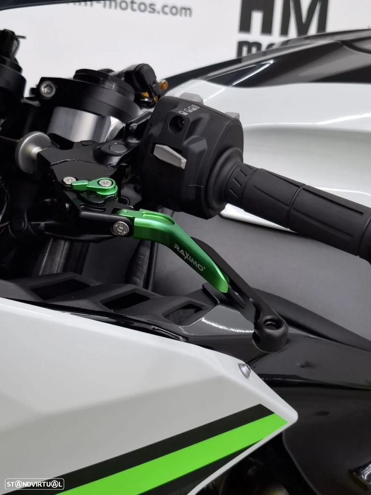 Kawasaki ZX 10R - 18