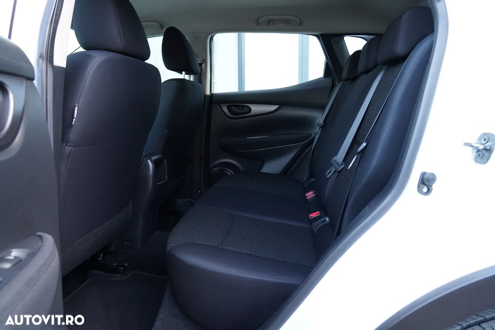 Nissan Qashqai 1.5 DCI N-CONNECTA - 10