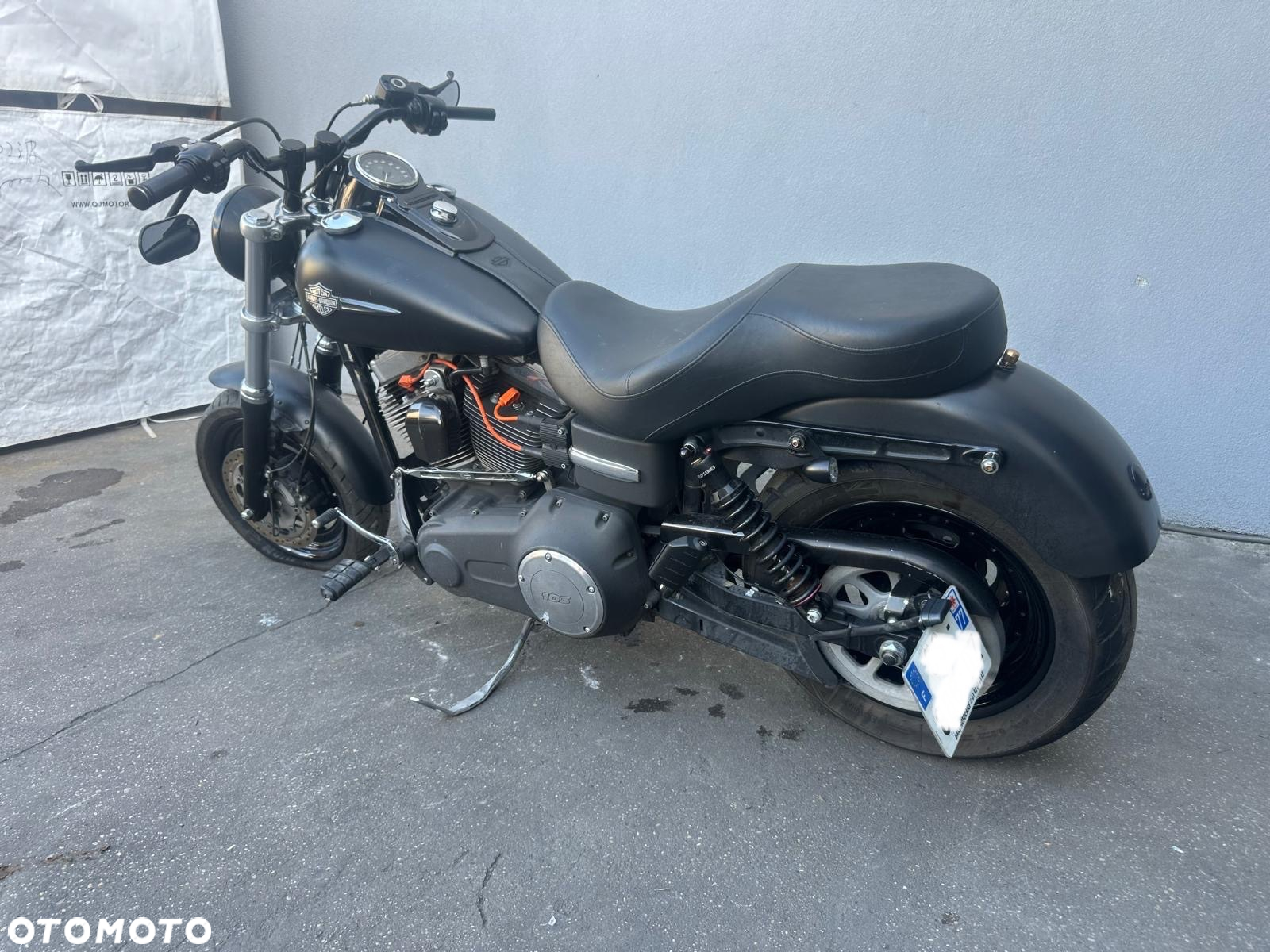 Harley-Davidson Dyna Fat Bob - 10