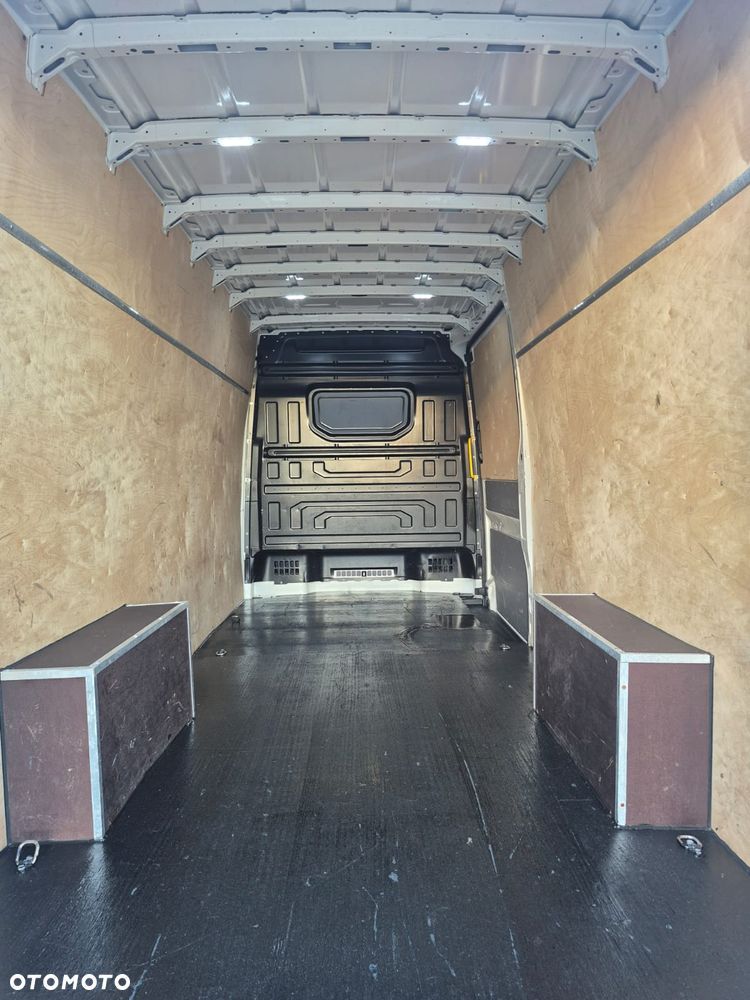 Volkswagen CRAFTER - 18