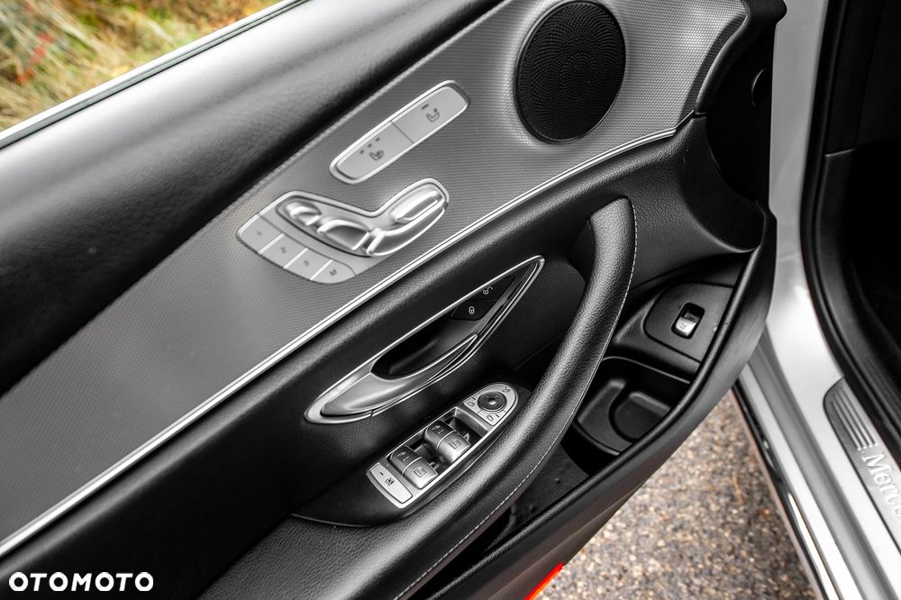 Mercedes-Benz Klasa E 250 9G-TRONIC Avantgarde - 36
