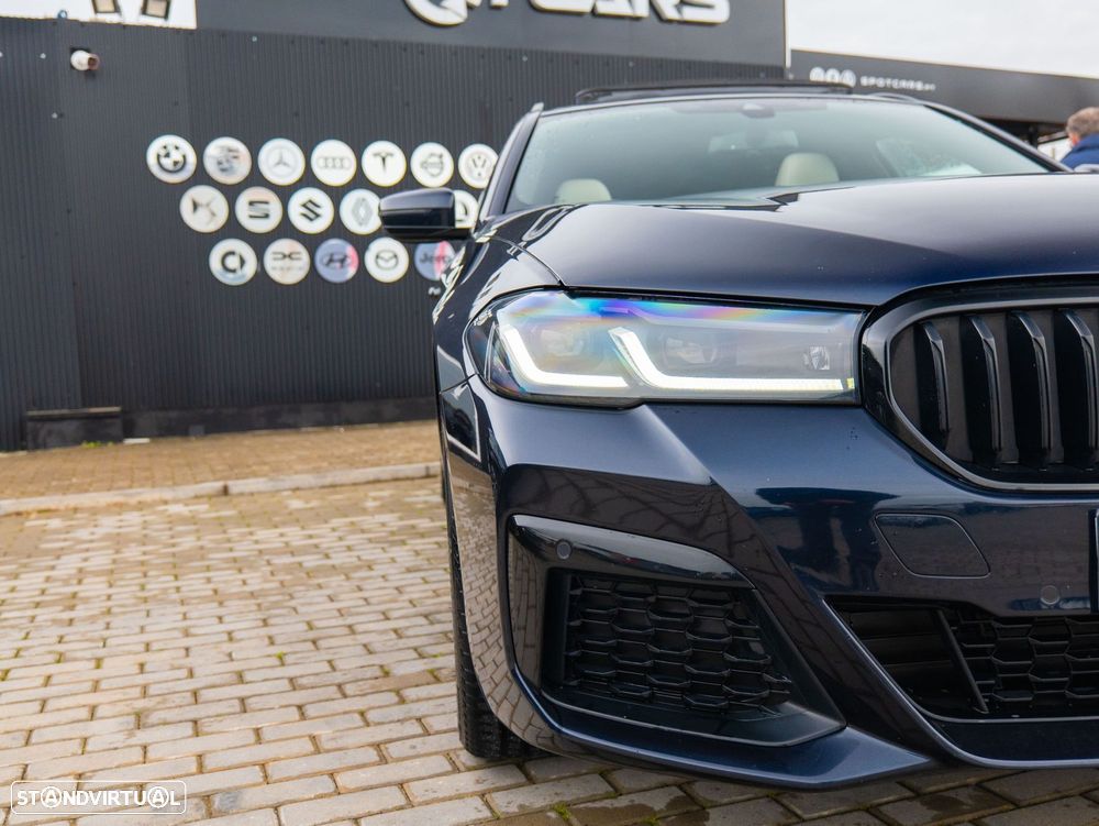 BMW 520 d Pack Desportivo M Auto - 36