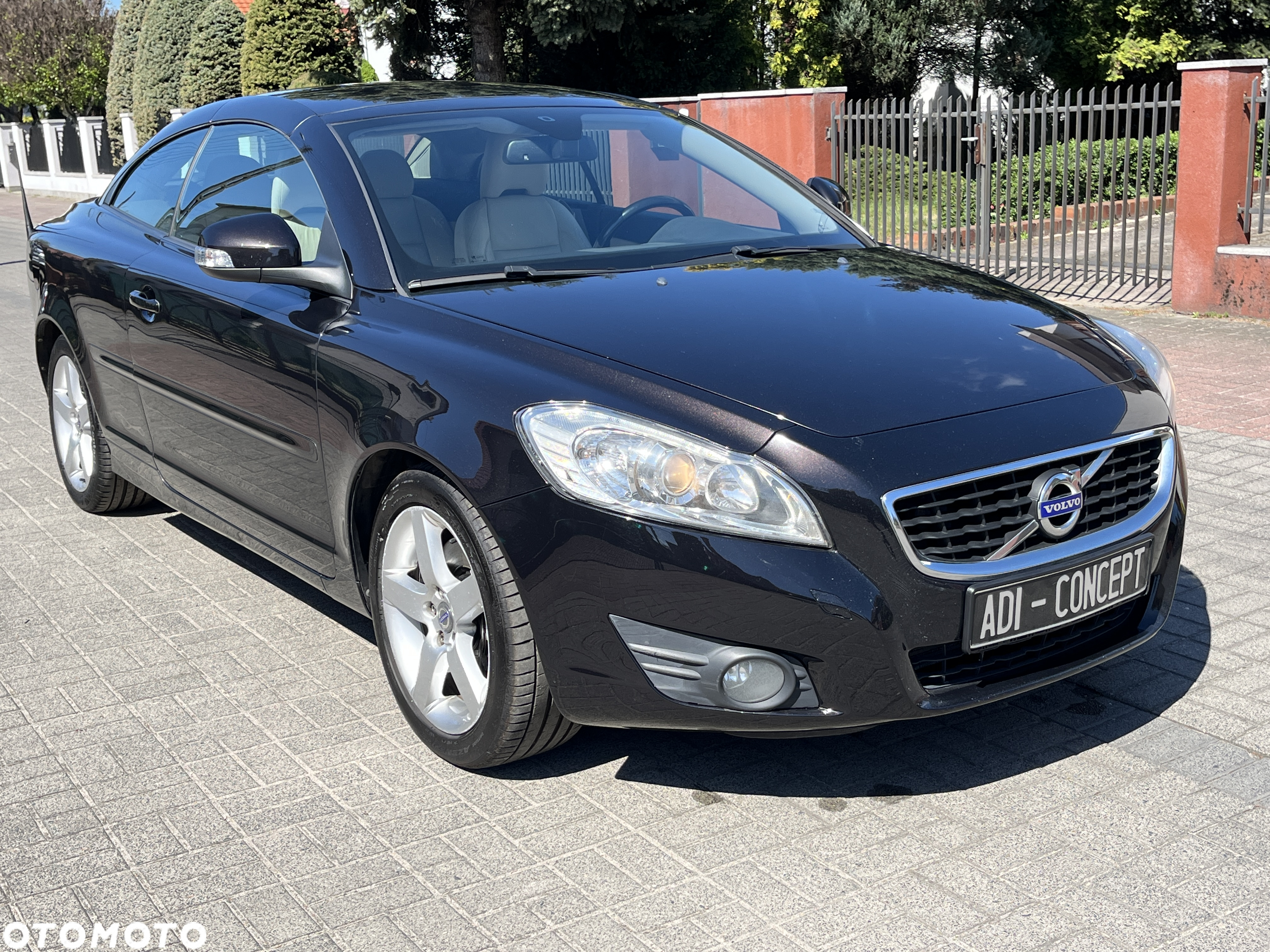 Volvo C70 D3 Momentum - 13