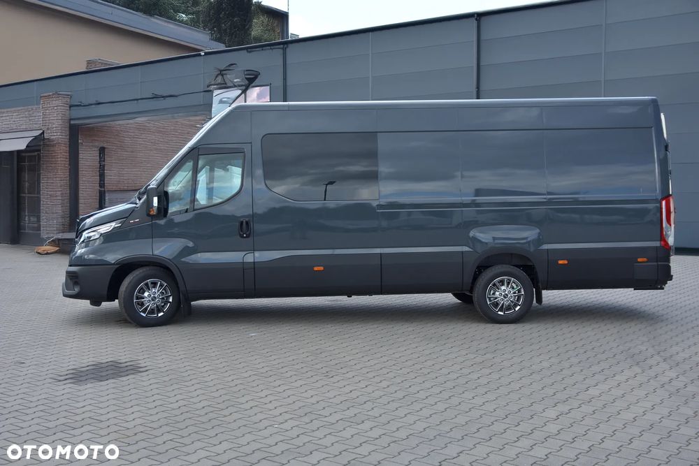Iveco Daily 35S18 180km zabudowa brygadowa 7osobowy MOBILCAR - 4