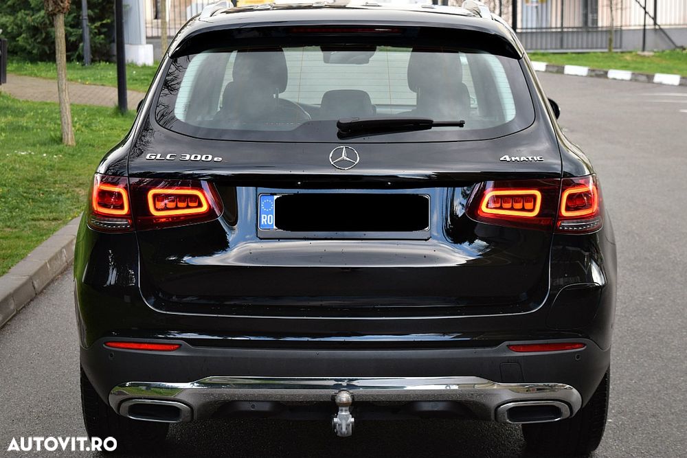 Mercedes-Benz GLC 300 e 4Matic 9G-TRONIC Edition AMG Line - 11