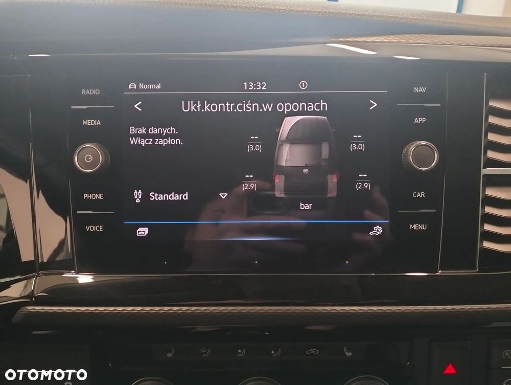 Volkswagen Multivan - 20