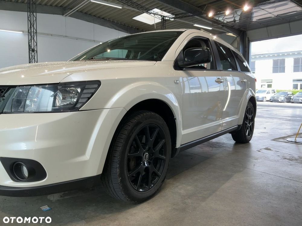 Fiat Freemont 2.0 Multijet 16V DPF Automatik Allrad Black Code - 3