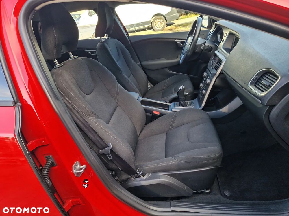 Volvo V40 D2 - 20
