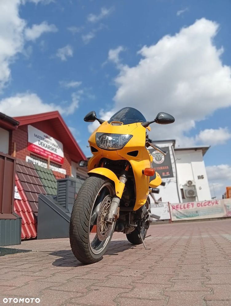 Honda VTR - 11