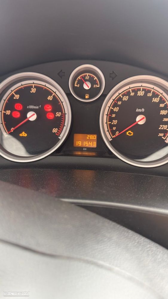 Opel Astra 1.9 CDTI Sport - 4