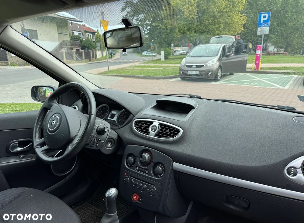 Renault Clio - 5