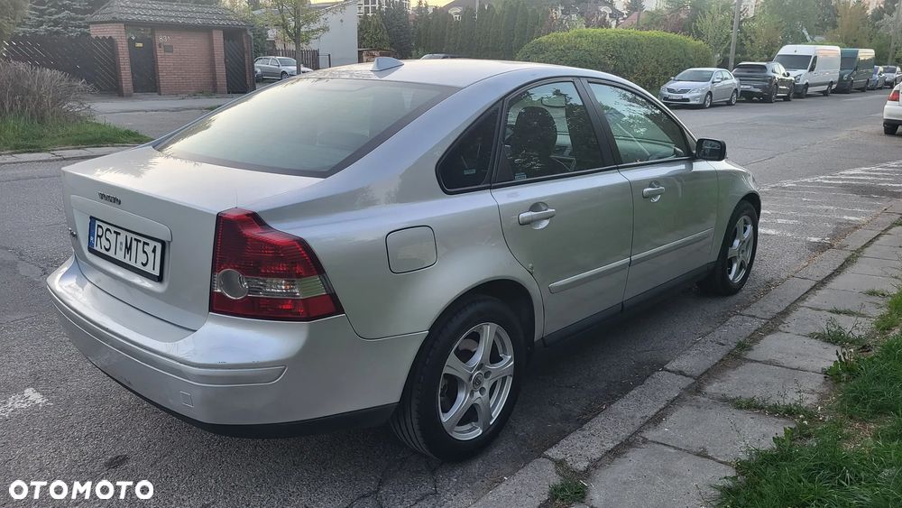 Volvo S40 2.0D Momentum - 5