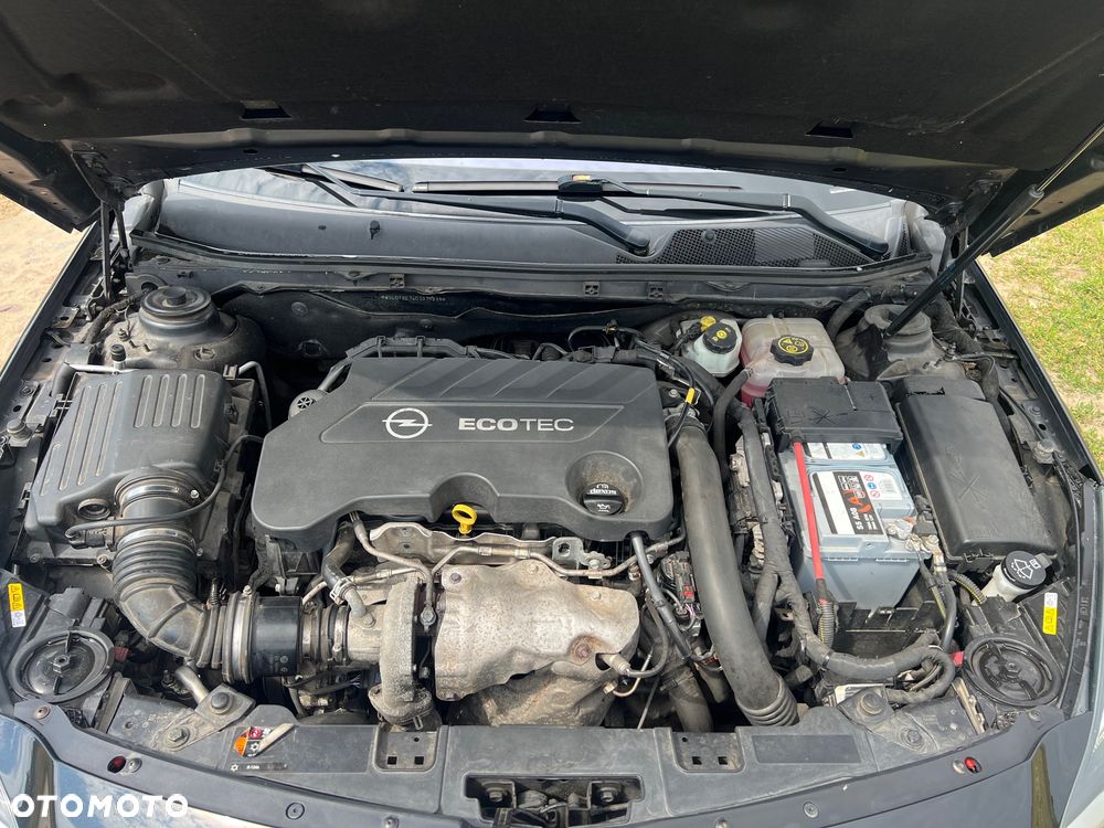 Opel Insignia - 10