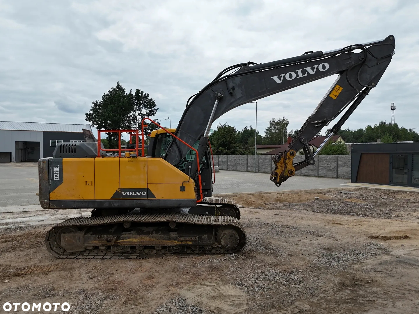 Volvo EC 220 EL - 18