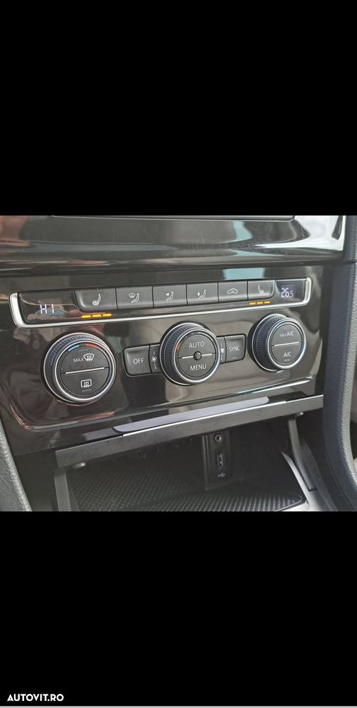 Volkswagen Golf 1.6 TDI BMT Highline - 30