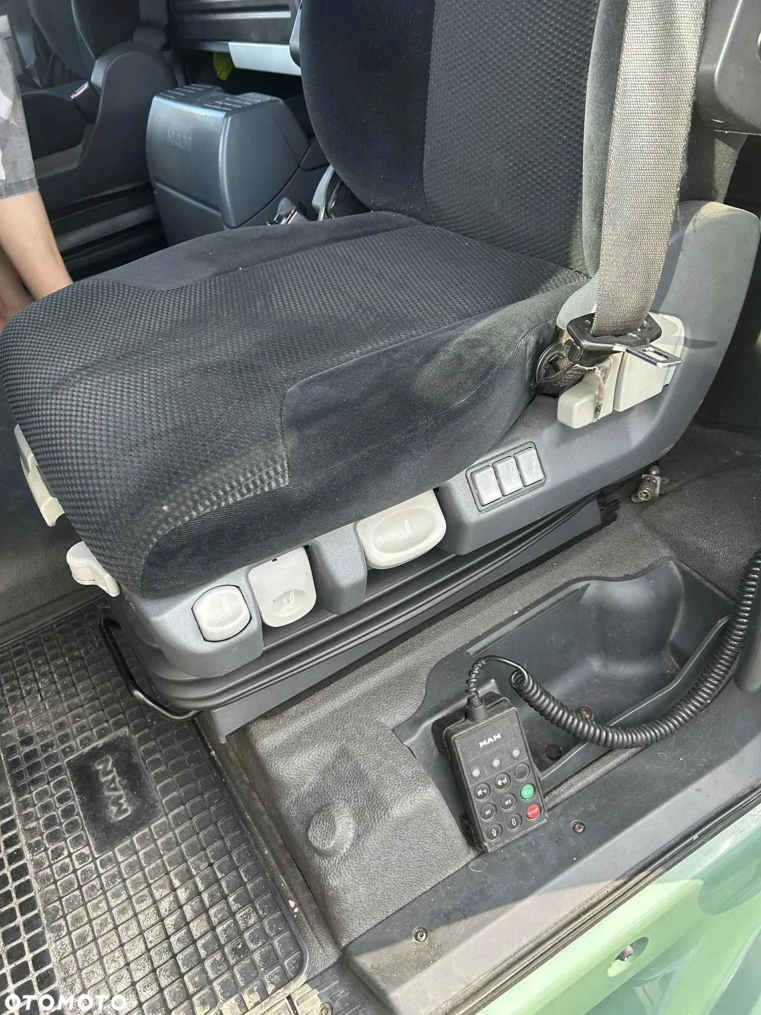 MAN TGX 26.440 skrzyniowy - 17