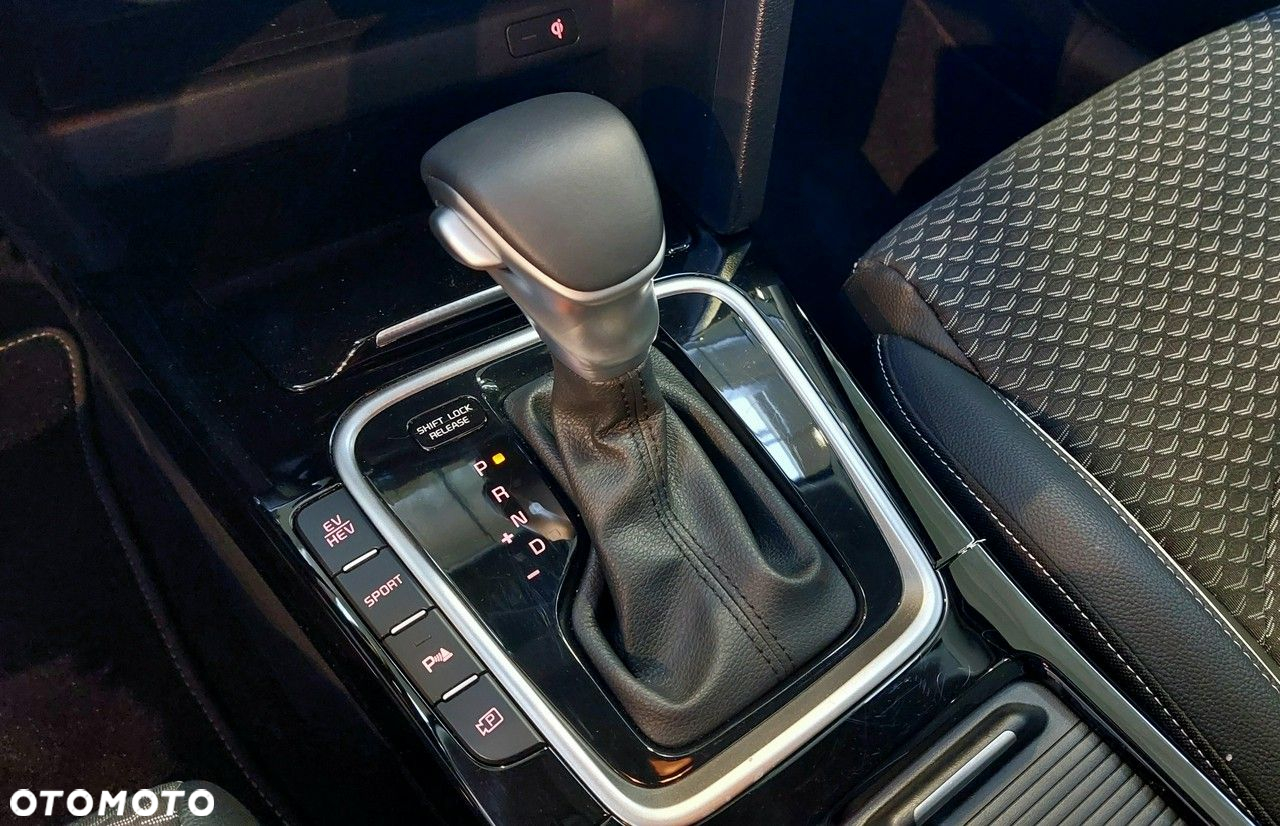 Kia XCeed - 15