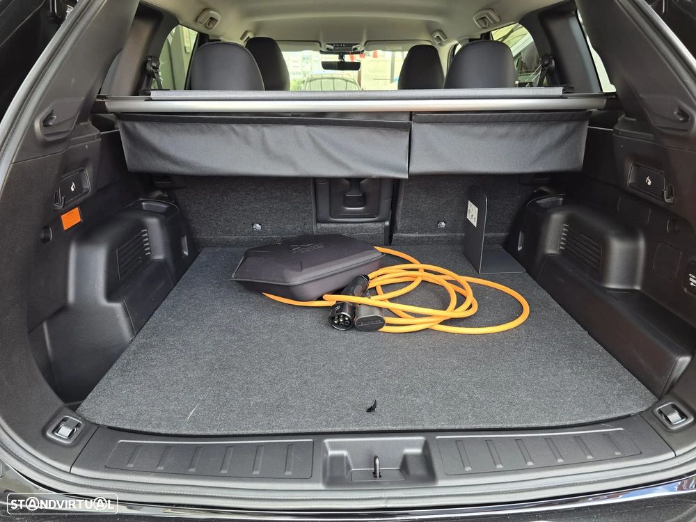 Mitsubishi Outlander 2.4 PHEV Intense - 13