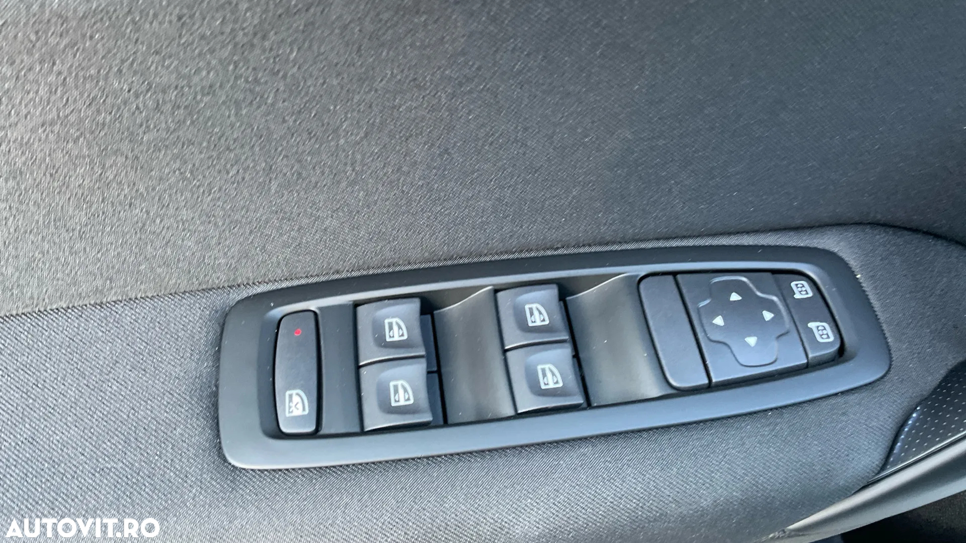 Renault Megane TCe EDC Zen - 12