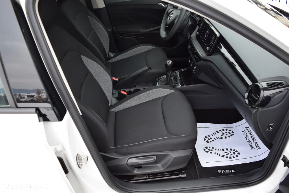 Skoda Fabia 1.0 MPI Style - 16