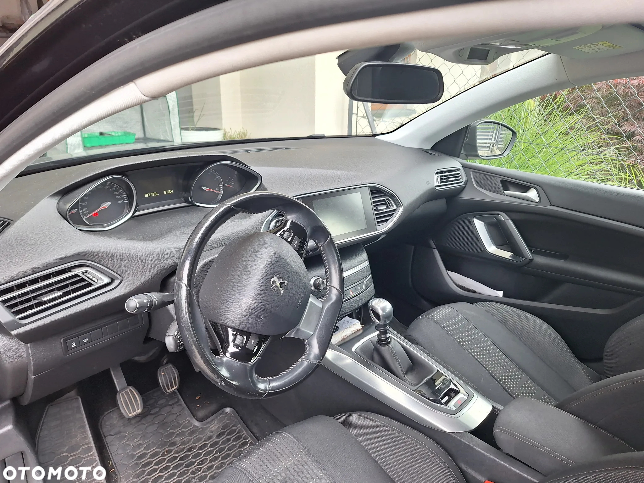 Peugeot 308 1.2 PureTech Allure S&S - 5