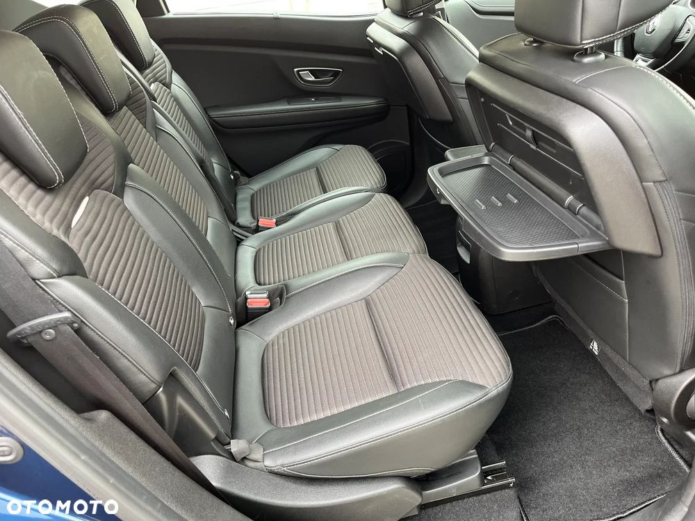 Renault Scenic - 22