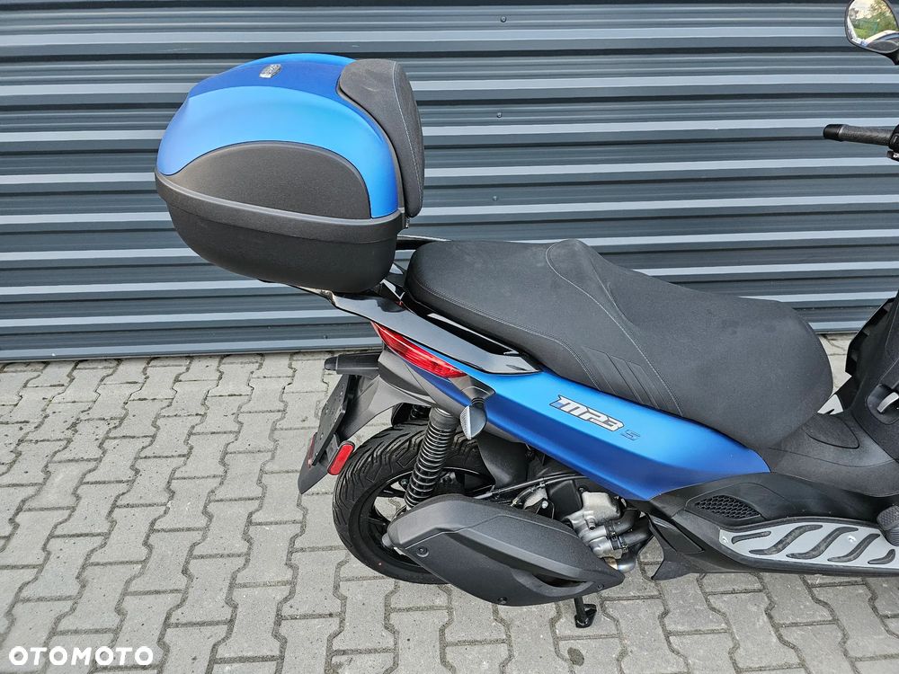 Piaggio MP-3 - 8