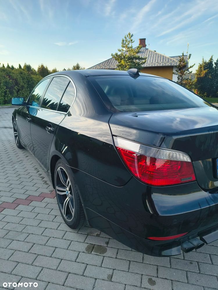 BMW Seria 5 525d - 5