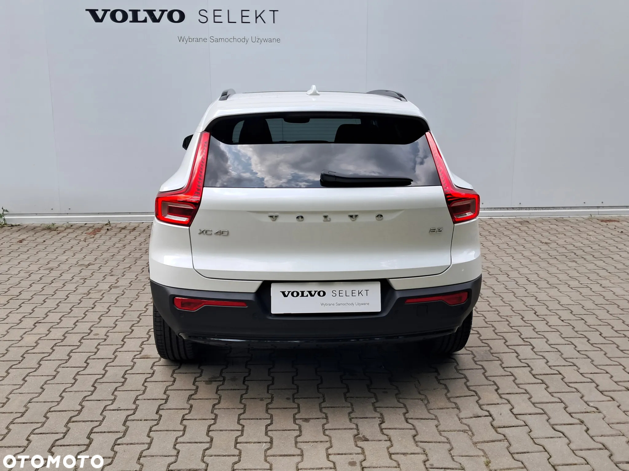 Volvo XC 40 B3 Plus Dark - 9