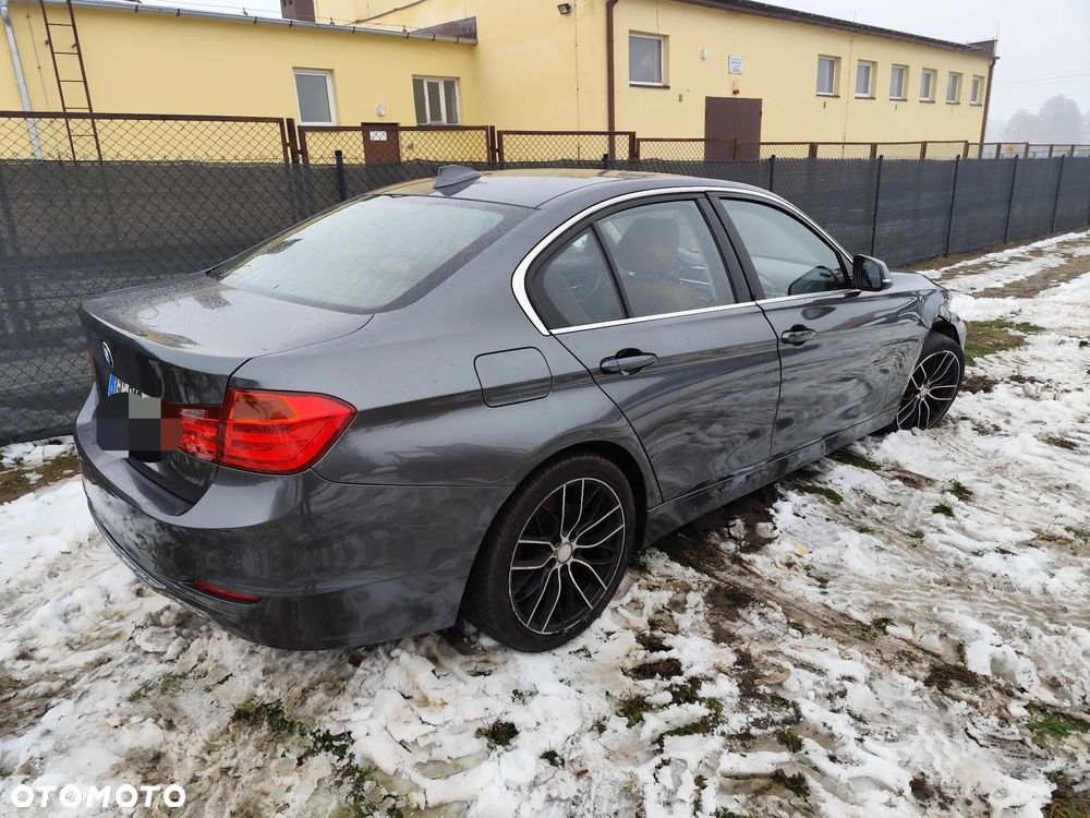 BMW Seria 3 318d Blue Performance Luxury Line - 9