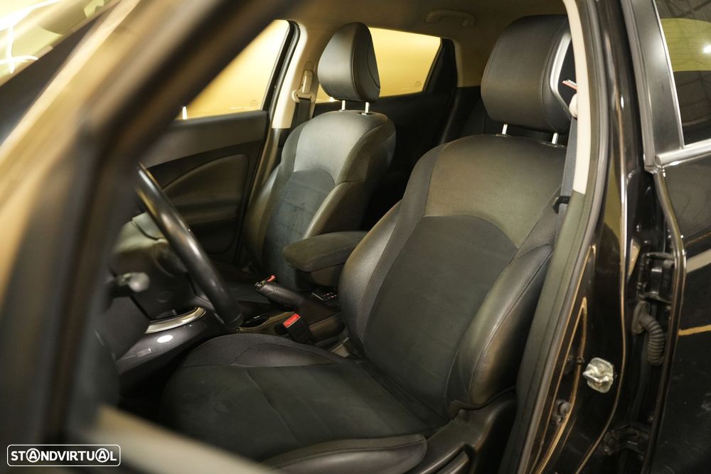 Nissan Juke 1.5 dCi N-Connecta P.Ext.1 Black TP - 17