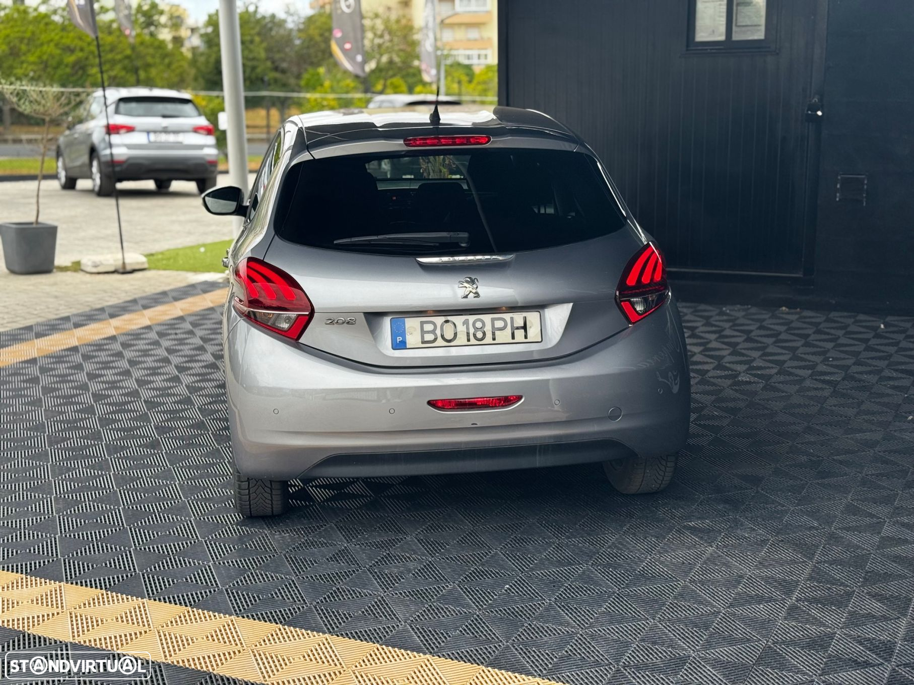Peugeot 208 PureTech 82 Stop & Start Signature - 5