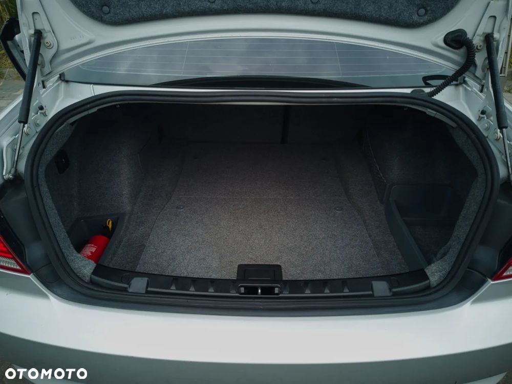 BMW Seria 3 320i - 30